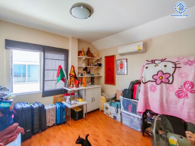 *****บ้านแฝดมือสองย่านนนทบุรี ม.ไลฟ์บางกอกบูเลอวาร์ด พระราม5 #หลังมุม เนื้อที่กว้างขวางถึง 35.4 ตร.ว. ฟังก์ชัน 3 ห้องนอน 2 ห้องน้ำ 1 ที่จอดรถ บนทำเลเดินทางง่าย ใกล้รถไฟฟ้าสายสีม่วง "สถานีแยกติวานนท์" เชื่อมต่อถ.นครอินทร์ ถ.ราชพฤกษ์ ใกล้ทางด่วน "ศรีรัช"